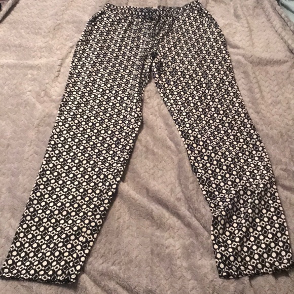 Dress pants with drawstring and pockets - Picture 2 of 6